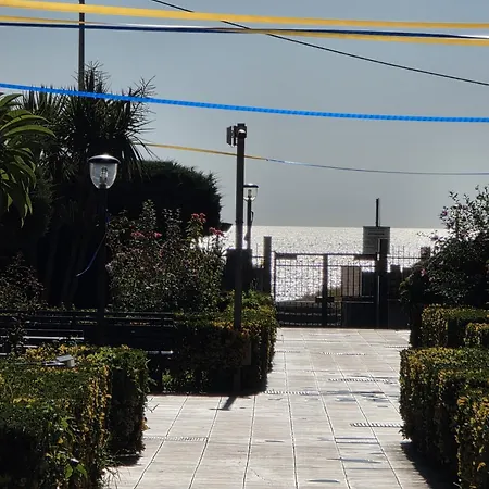 Tatil Evi Suntan - Waves And Peaks Retreat