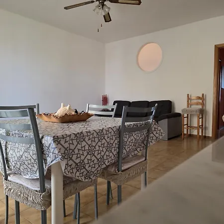 Suntan - Waves And Peaks Retreat * Mascali