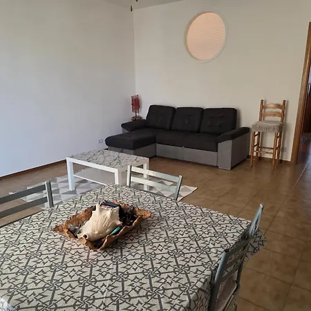 Suntan - Waves And Peaks Retreat *