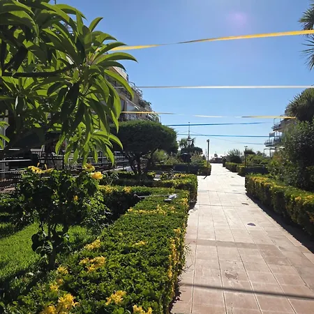 Tatil Evi Suntan - Waves And Peaks Retreat *